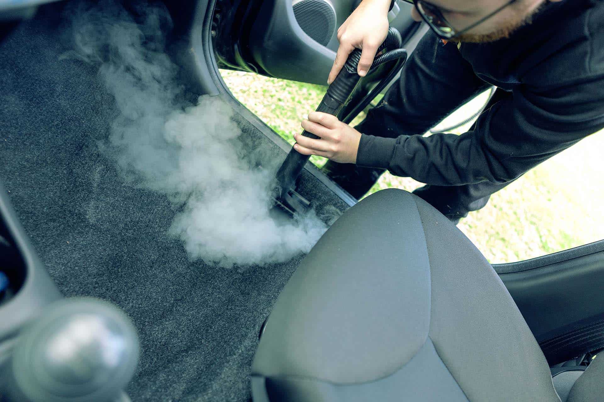 Choisir un nettoyeur vapeur automobile ou sans eau ? - Formation