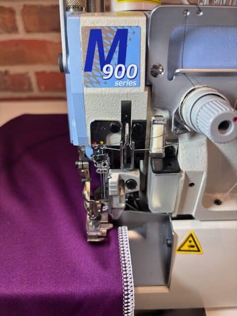 Surjeteuse industrielle 4 fils PEGASUS M952-52-2X4