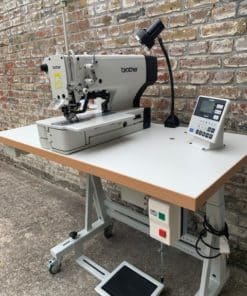 Boutonnière lingère électronique BROTHER HE 800C