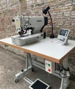 Boutonnière lingère électronique BROTHER HE 800C