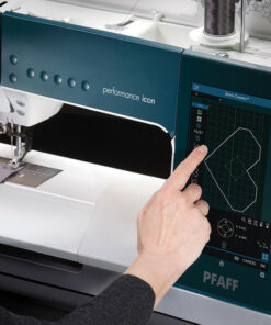 Machine à coudre PFAFF Performance Icon