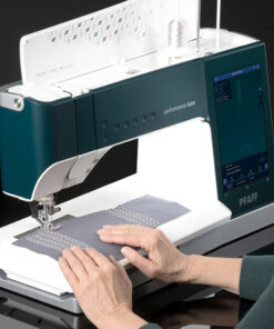 Machine à coudre PFAFF Performance Icon