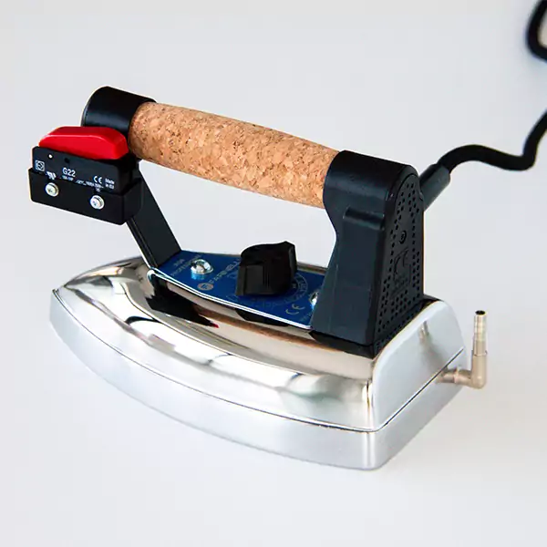 Fer à repasser professionnel BIEFFE FER1200 1,7 kg