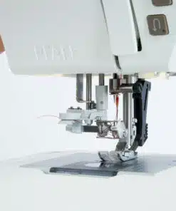 machine à coudre et à broder PFAFF Creative Elevate 680