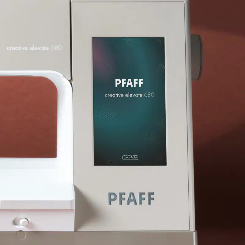 machine à coudre et à broder PFAFF Creative Elevate 680