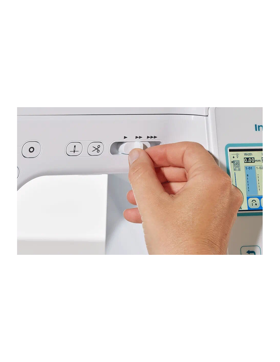 Machine à coudre électronique BROTHER Innovis F560